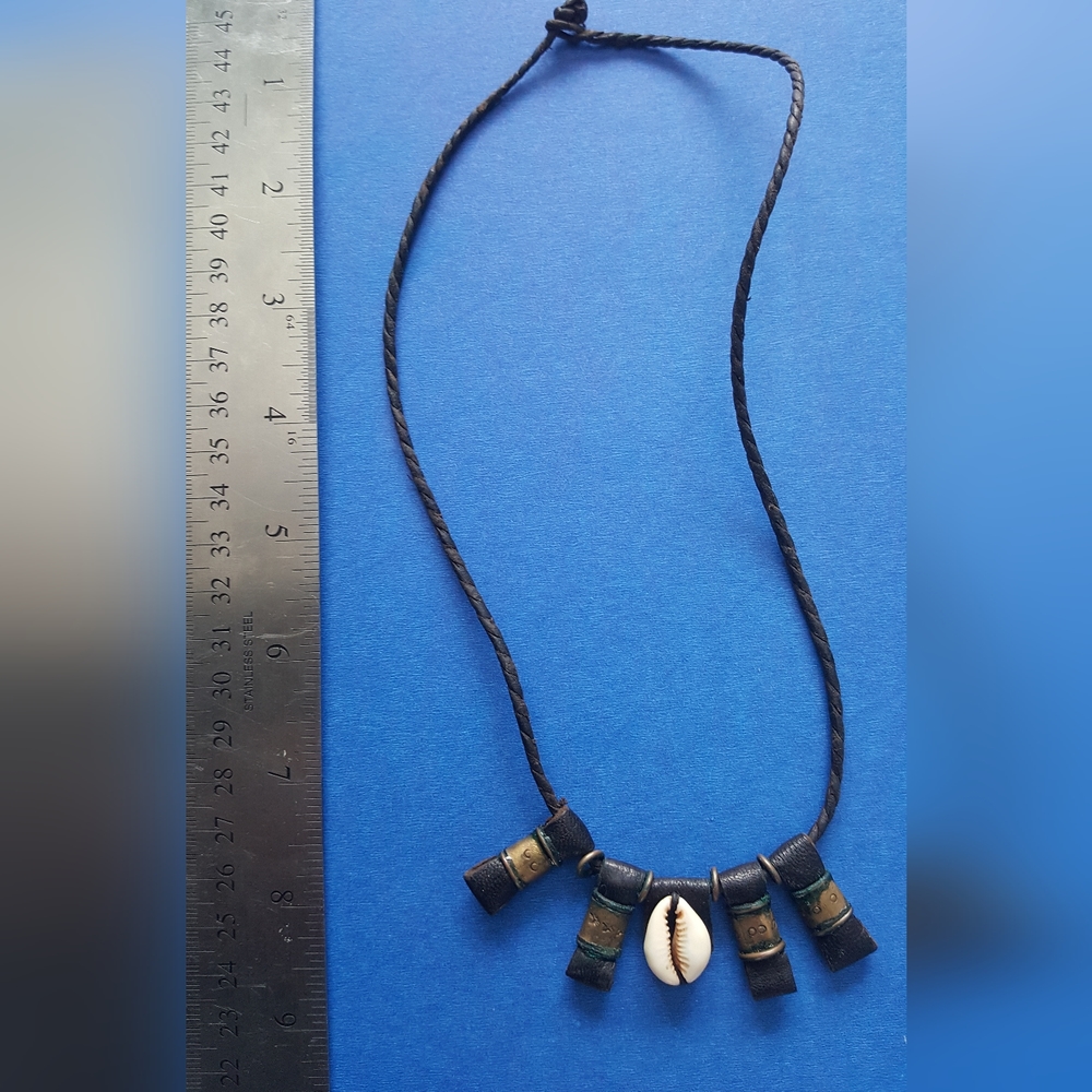 Tropical shell necklace